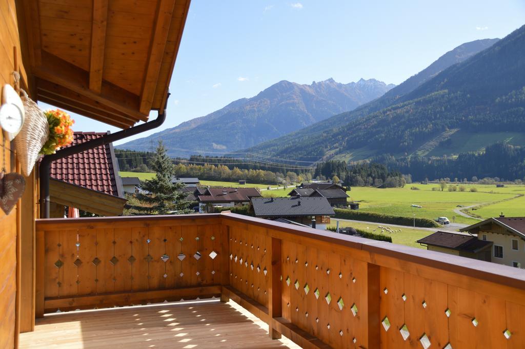 Haus Christine Lägenhet Neukirchen am Großvenediger Exteriör bild